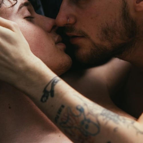 Power bottom: what it means (and how to become one)