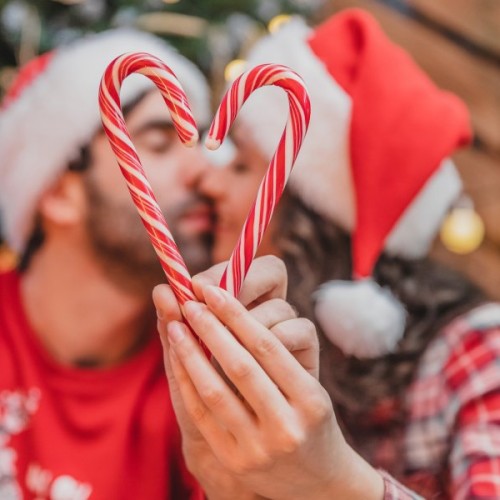 14 Christmas Date Ideas for a Romantic Holiday Season